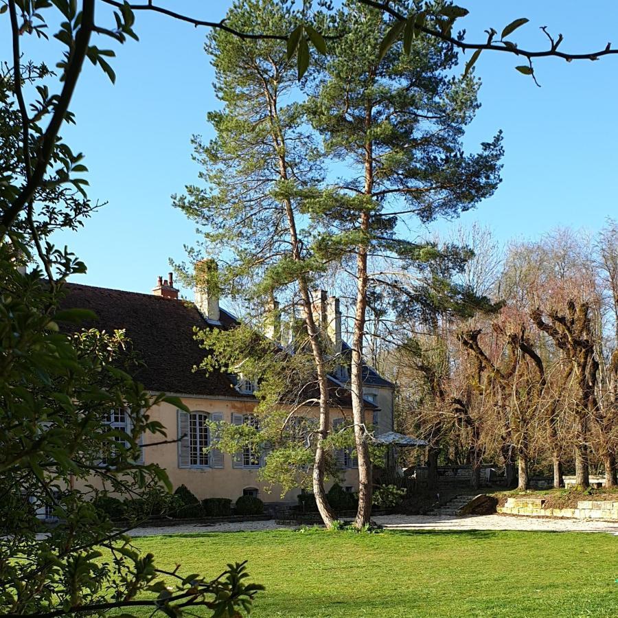 Chateau De Mauvilly Bed & Breakfast Eksteriør bilde